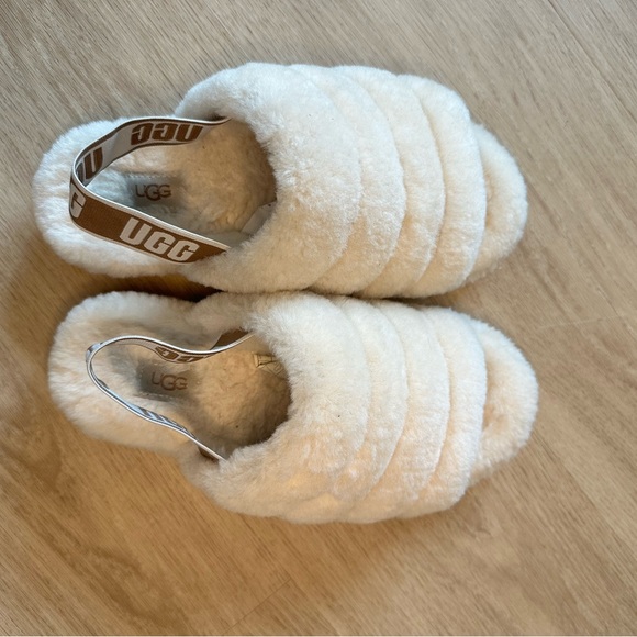 Ugg Slippers - Picture 3 of 4